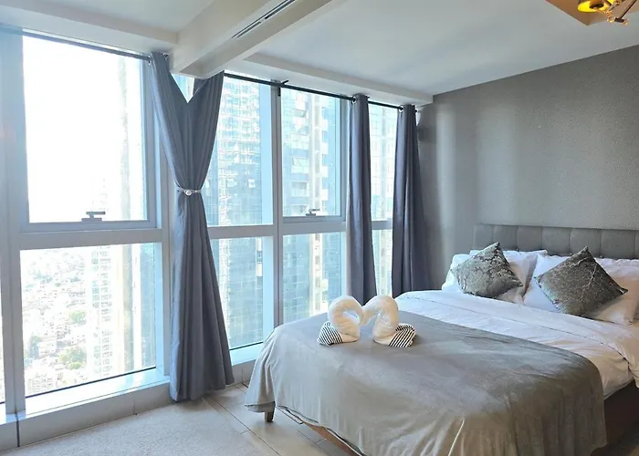 Uptown Parksuites Bgc Cosy Vibe Flat Near St Lukes, Uptown Mall, Mitsukoshi And Grand Hyatt *