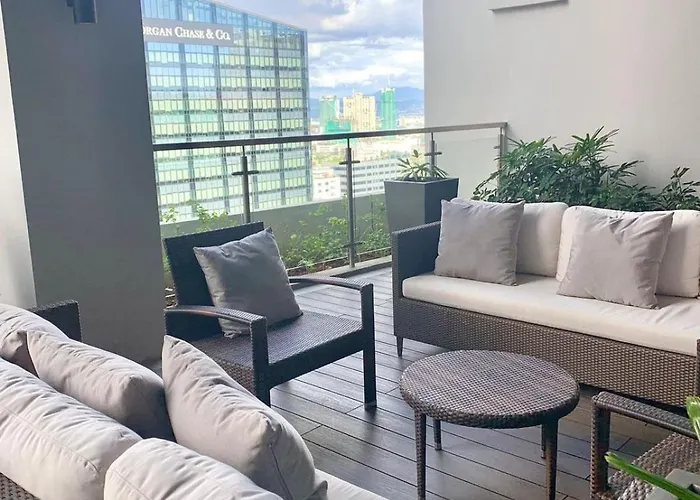 Apartment Uptown Parksuites Bgc Cosy Vibe Flat Near St Lukes, Uptown Mall, Mitsukoshi And Grand Hyatt Manila