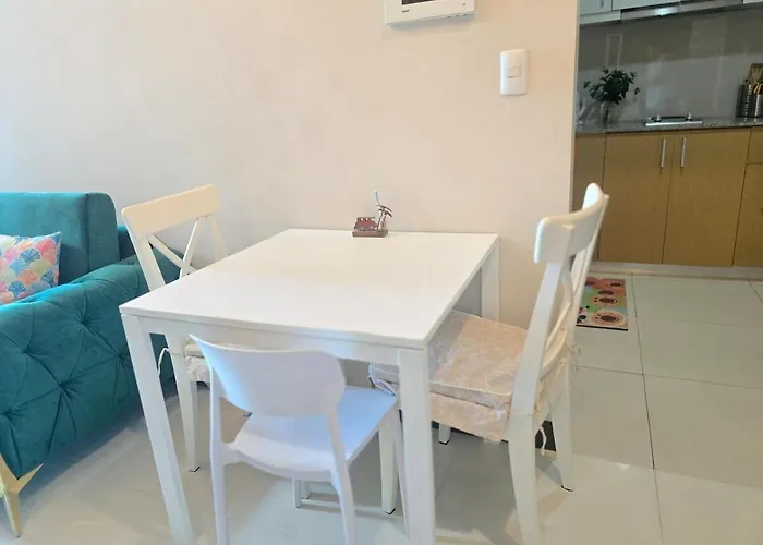 Apartment Uptown Parksuites Bgc Cosy Vibe Flat Near St Lukes, Uptown Mall, Mitsukoshi And Grand Hyatt *