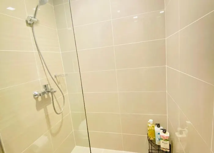 Uptown Parksuites Bgc Cosy Vibe Flat Near St Lukes, Uptown Mall, Mitsukoshi And Grand Hyatt Apartment *