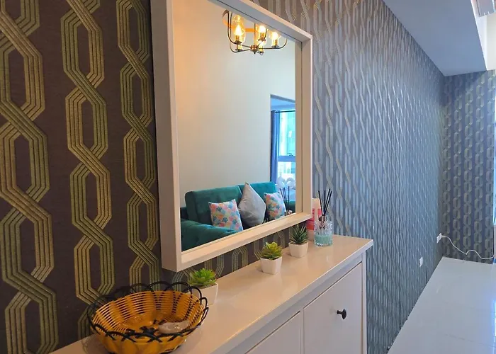 Uptown Parksuites Bgc Cosy Vibe Flat Near St Lukes, Uptown Mall, Mitsukoshi And Grand Hyatt Manila