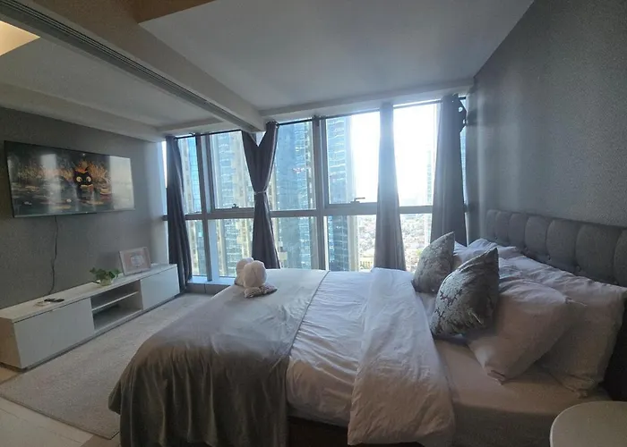 Apartment Uptown Parksuites Bgc Cosy Vibe Flat Near St Lukes, Uptown Mall, Mitsukoshi And Grand Hyatt